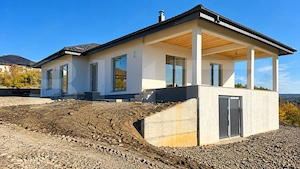 Casa individuală cu 120 mp  teren de 1.170 mp, în Breazu.
