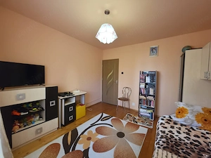 Apartament cu 3 camere, 80 m², două băi, două balcoane, garaj și beci – Săsar - imagine 7