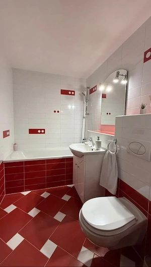 Apartament 3 camere, renovat integral, zonă centrală, mobilat + garaj - imagine 8