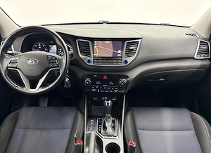 Hyundai Tucson 2.0 CRDI 4WD Automatik Passion - imagine 14