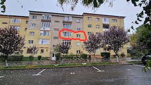 Vand ap. in Orastie, 2 camere, et 2 