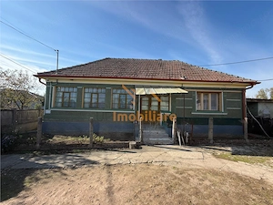 CASA CU TEREN 1080 MP | ACCES AUTO | LOCALITATEA INEU | BIHOR - imagine 2