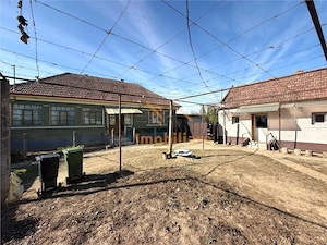 CASA CU TEREN 1080 MP | ACCES AUTO | LOCALITATEA INEU | BIHOR