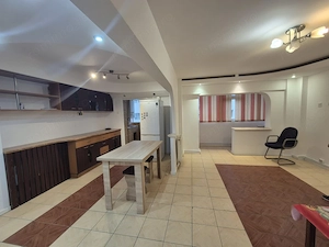 Apartament 3 camere Exercițiu, etaj 3, 2 bai - imagine 2