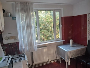 Apartament 4 camere de închiriat zona Scoala 14 Pitesti - imagine 2