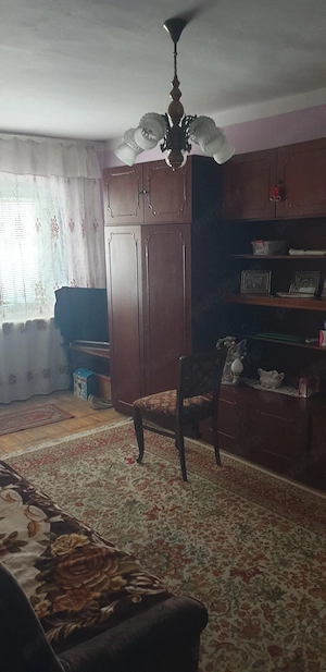 Apartament 3 camere 70 m2 - imagine 2