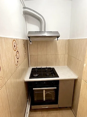Apartament cu 1 camera decomandat la etajul 1 zona Kogalniceanu amenajat centrala - imagine 3