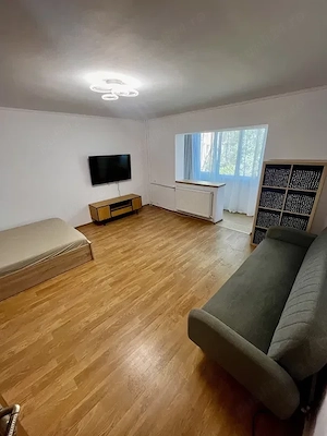 Apartament cu 1 camera decomandat la etajul 1 zona Kogalniceanu amenajat centrala - imagine 5