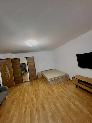 Apartament cu 1 camera decomandat la etajul 1 zona Kogalniceanu amenajat centrala - imagine 6