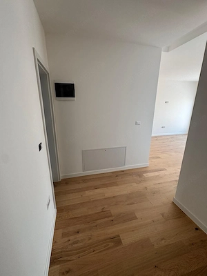 Duplex despărțit prin perete dublu/ Garaj - imagine 20