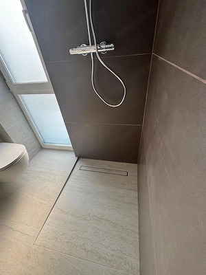 Duplex despărțit prin perete dublu/ Garaj - imagine 12