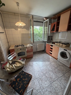 2 camere decomandat / Centrala proprie/confort 1 - imagine 3