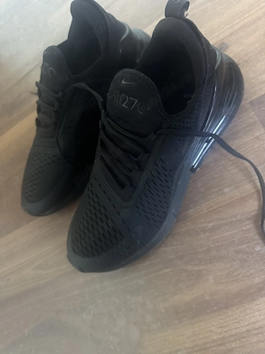Vând Nike air27c stare excelentă 