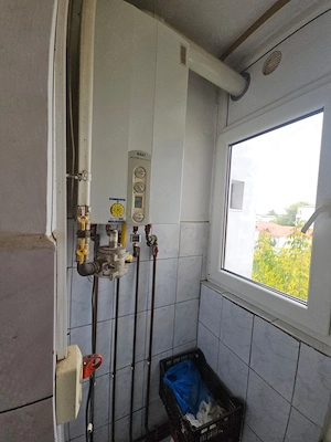 Vand apartament 3 camere Alexandria - strada Carpati - imagine 5