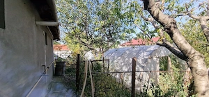 Casă spațioasă de vânzare în zona centrală din Făurei   150 mp construiți, 1.000 mp curte  - imagine 6