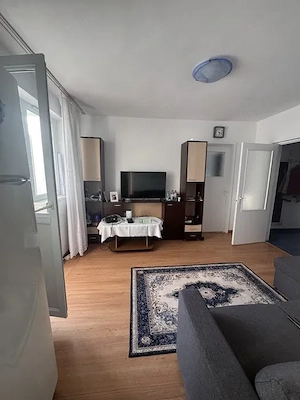 Apartament cu 3 camere in zona Tatarasi-Eternitatea. - imagine 3