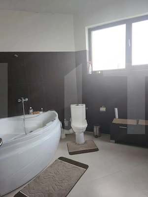 Casă spațioasă, mobilată și finisată, cu garaj și livadă, în Ghercești - imagine 12