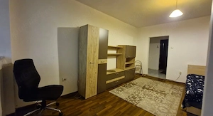 Garsoniera in zona Tatarasi-Flora, cu tot cu chiriasi. - imagine 4