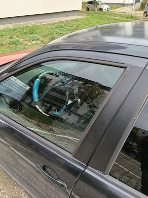 Urgent se vinde in Iași 1000 euro tot asigurare,ITP,,Rar motor 1,9 pt mai multe informații sunați  - imagine 2