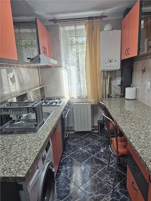 Apartment 2 camere ultracentral, cu loc de parcare, mobilat si utilat - imagine 2