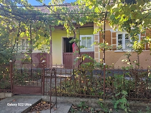 Casa batraneasca, cu gaz, teren de 1.000 mp in Berchiesu, comuna Frata - imagine 12