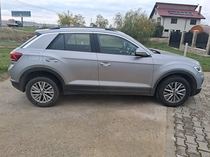 Vand VW T-Roc Life 1.0, motor 1.0 benzina,110 CP(81Kw), cutie viteza manuala, an f