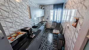 🔑 Vanzare apartament 3 camere – Intersecția Dristorului cu Baba Novac - imagine 3