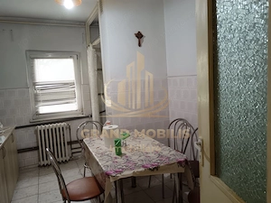 Apartament 4 camere, 3 dormitoare, 2 băi, 2 balcoane, etaj 1, Dâmboviț - imagine 5
