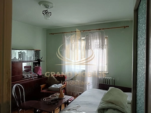 Apartament 4 camere, 3 dormitoare, 2 băi, 2 balcoane, etaj 1, Dâmboviț - imagine 4