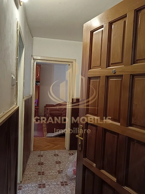Apartament 4 camere, 3 dormitoare, 2 băi, 2 balcoane, etaj 1, Dâmboviț - imagine 8