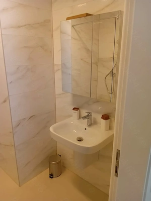 Închiriez apartament ( penthouse) - imagine 7