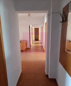 Vanzare apartament 5 camere stradal in zona Piata Unirii-Sfanta Vineri - imagine 3