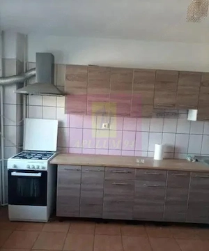 Vanzare apartament 5 camere stradal in zona Piata Unirii-Sfanta Vineri - imagine 4
