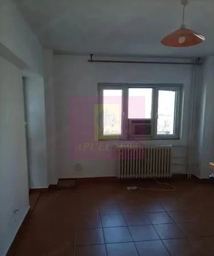 Vanzare apartament 5 camere stradal in zona Piata Unirii-Sfanta Vineri - imagine 2