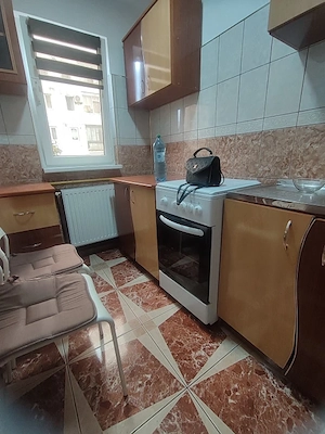  Apartament cu 2 camere, 40 mp, zona Vălenii de Munte  - imagine 5