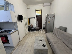 Apartament cu 2 camere, centrala proprie, Medicina - imagine 5