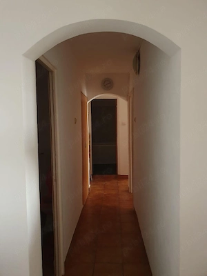 Particular închiriez 3 camere lângă metrou Dristor - imagine 7