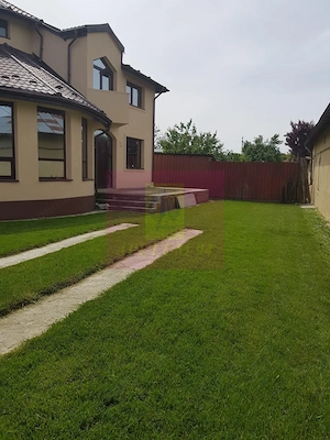 Vilă individuală cu arhitectură elegantă și grădină generoasă | 5 came - imagine 10