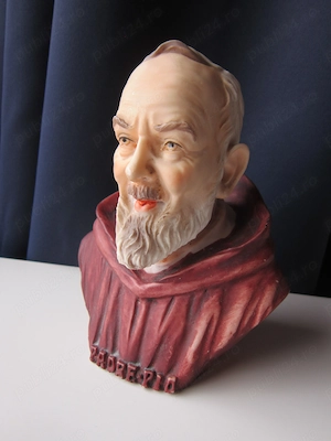 cadou rar si deosebit Sfantul Padre Pio bust vintage handmade 1980