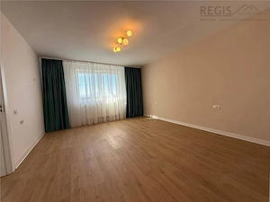 Apartament in casa 2 camere cu gradina si garaj - Central - imagine 5