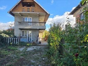 Casa de vanzare P+1 Pitesti Trivale - imagine 2