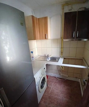 Scoala 8 apartament liber