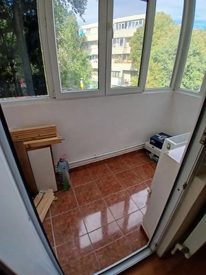 Scoala 8 apartament liber - imagine 4