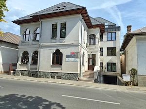 APARTAMENT CENTRAL - DE INCHIRIAT - imagine 2