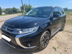 Mitsubishi Outlander PHEV 4x4 - imagine 3