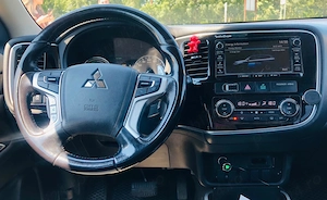 Mitsubishi Outlander PHEV 4x4 - imagine 7
