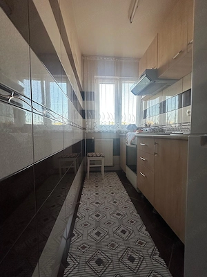 3 camere .. mobilat si utilat .. piata Dacia - imagine 2