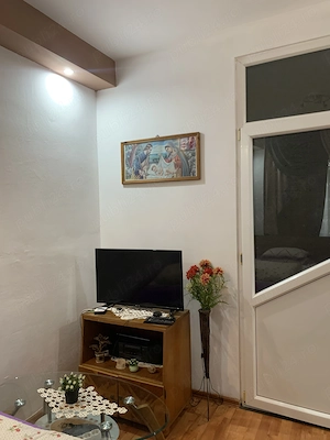 Închiriez garsonieră , Comuna din Paris,Tg Jiu., 22m - imagine 4