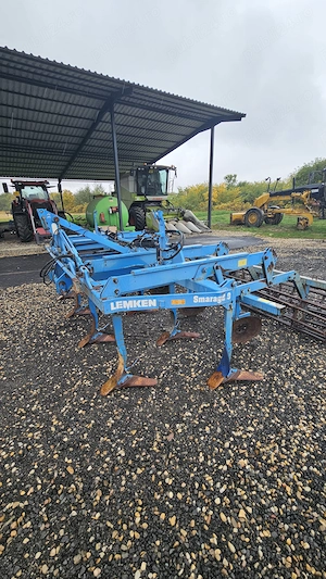 Gruber Cultivator de miriste marca Lemken Smaragd 9 de 4m