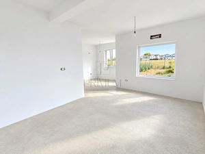DUPLEX IN ZONA DE TOP - FOARTE SPATIOS - CURTE AMENAJATA - imagine 4